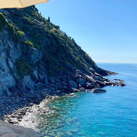 La Marina Tower Apartment With Private Sea View Terrace Vernazza Buitenkant foto